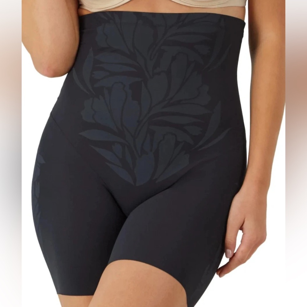 EUC MAIDENFORM Ultra High Thigh Slimmer
